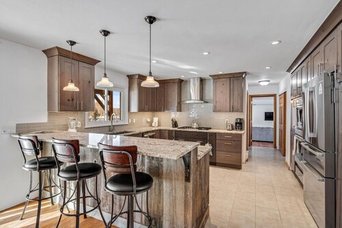 Spacious/Secluded 2 Acres Remodeled Walk To Willit