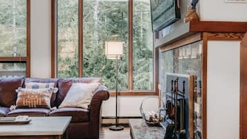 Condo, 2 Bedrooms | View from property