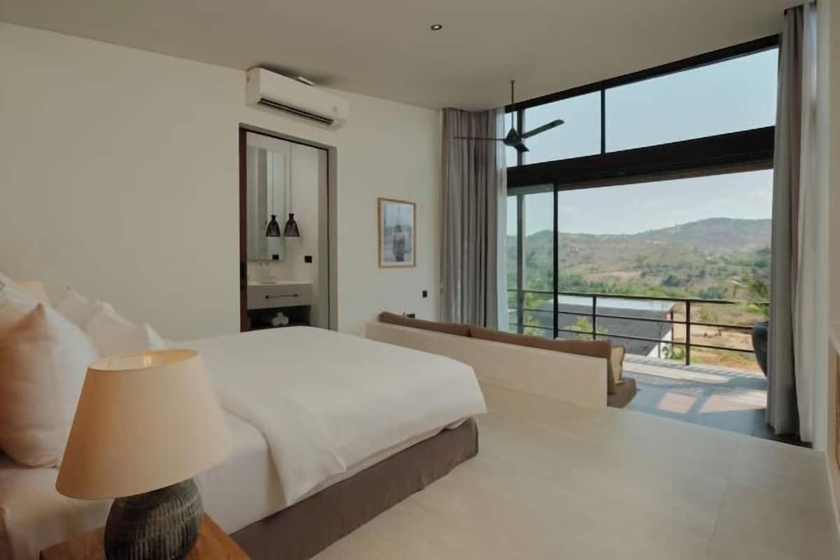 Hochwertige Bettwaren, Daunenbettdecken, Pillowtop-Betten, Minibar