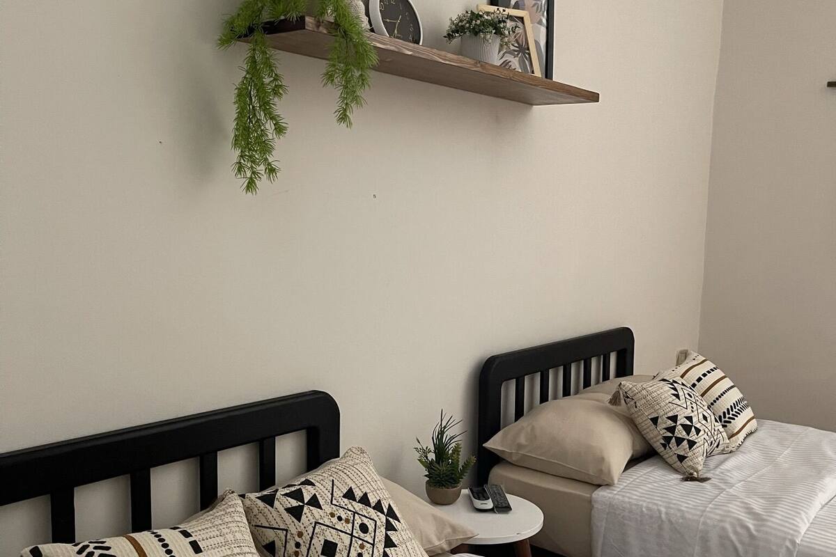 Chambre de base double ou avec lits jumeaux | Rideaux d’obscurcissement
