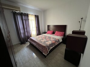 3 habitaciones y caja de seguridad en la habitación
