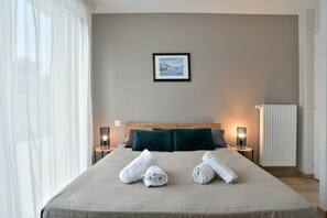 3 bedrooms, iron/ironing board, free WiFi