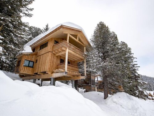 #27 mit IR-Sauna und Sprudelbad Innen by Interhome