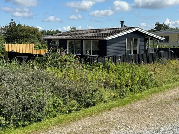 Exterior - A cozy little summer cottage in a charming location (Rømø)