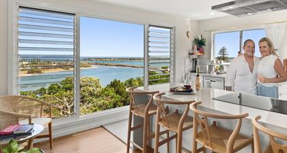 Penthouse | Front-Row 180° Bay & Ocean Views