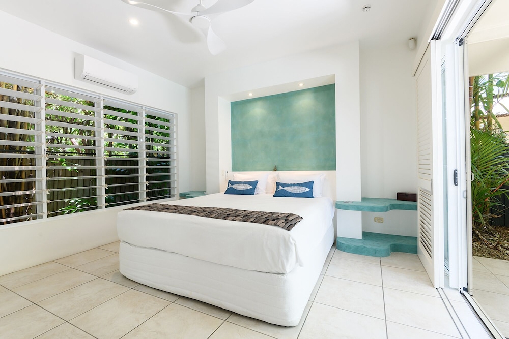 Syreon - 3 Bedroom house a Short Walk to the Beach - Port Douglas | Vrbo
