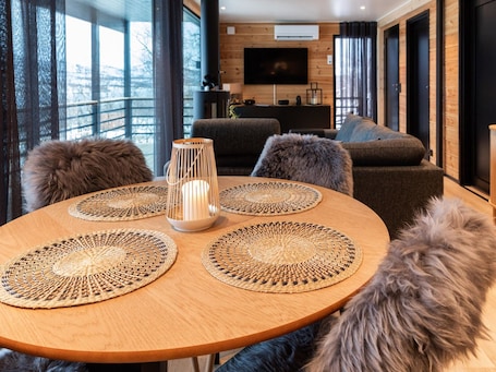 Restauration. Saanan lumous by Interhome