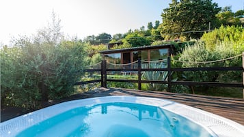 Idromassaggio all'aperto