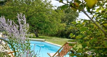Hermosa casa en Yèvre-la-Ville