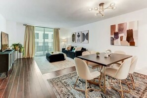 Interior - Elegant 1BR with Oversized Balcony and Bay View (Miami)