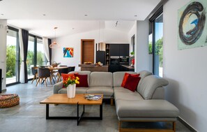 Smart TV, table tennis - 4 bedroom stunning home in Rakalj (Rakalj)