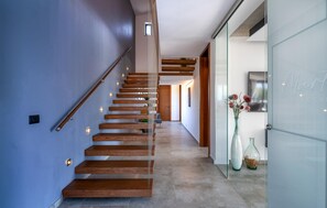 Interior - 4 bedroom stunning home in Rakalj (Rakalj)