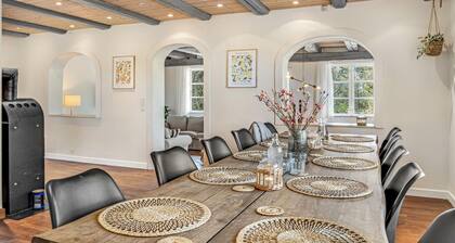 Tolles Haus in Græsted mit Whirlpool