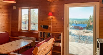 Nice home in Lillehammer with WiFi
