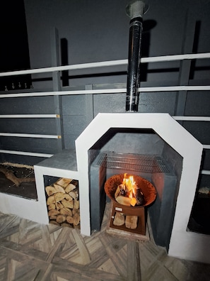 Property grounds - Fylde Cottage - Your Perfect Staycation Accommodation W/Hot tub (BISPHAM)