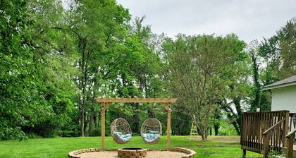 Newly renovated Farm cottage with Mountain views