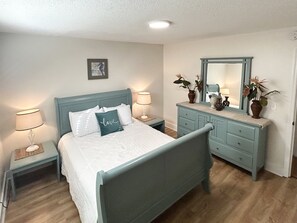 4 chambres, fer et planche à repasser, Wi-Fi gratuit, draps fournis