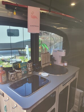 Refrigerador y microondas