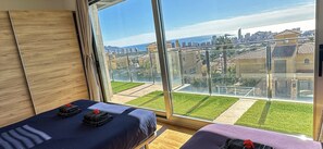 6 Schlafzimmer, Bügeleisen/Bügelbrett, Reisekinderbett, WLAN