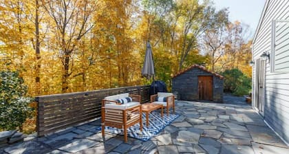 Chic and eclectic retreat at Woodstock/Saugerties!