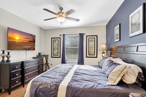 5 habitaciones, tabla de planchar con plancha y cuna de viaje 