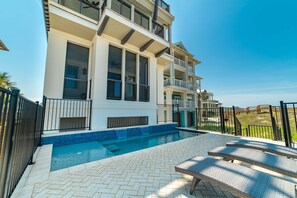 Pool - Luxury beach-front home, gourmet kitchen, private pool, gated community, gear (Port Saint Joe)