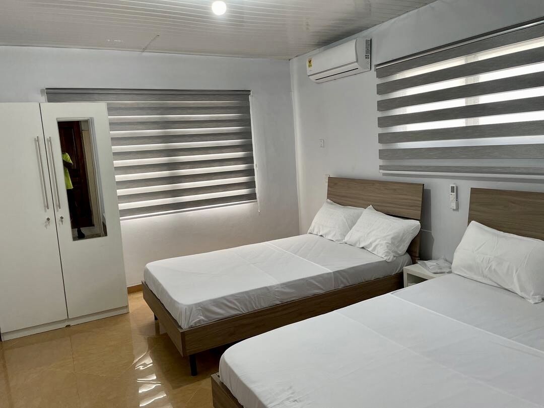 2 bedrooms, desk, WiFi, bed sheets