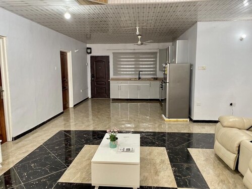 Teshie-Nungua - Home Away from Home in Accra - 10 mins from the beach!