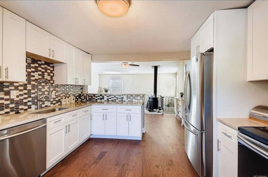 Kühlschrank, Küchenrolle