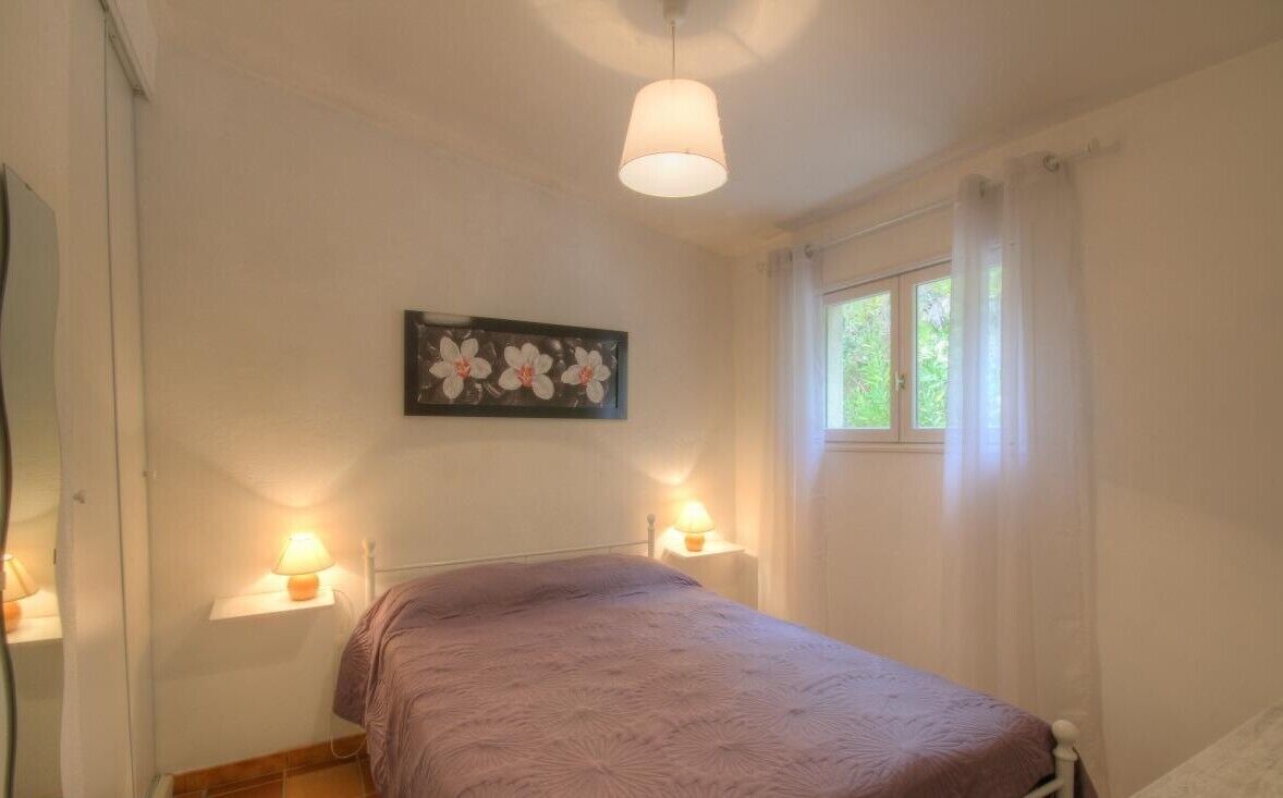 1 chambre, fer et planche à repasser, Wi-Fi gratuit