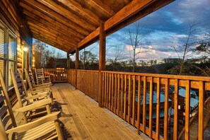 Property grounds - The Best Location 5BR Sleeps 16! (Pigeon Forge)