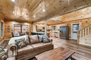 Smart-TV, Kamin, Videospiele