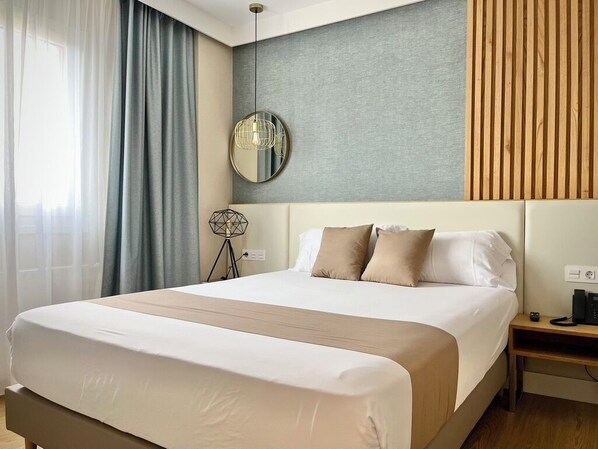 Down duvets, desk, free WiFi, bed sheets