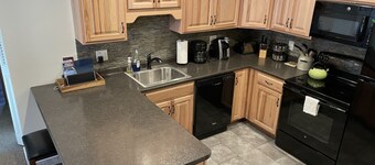 Ski condo close to multiple resorts