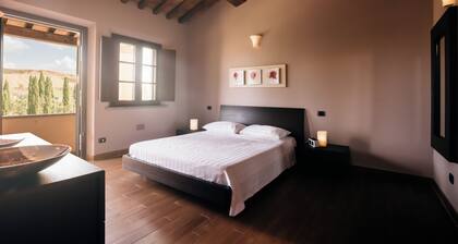 PENDOLINO — LUXURY COTTAGE WITH POOL & BREATHTAKING VIEW