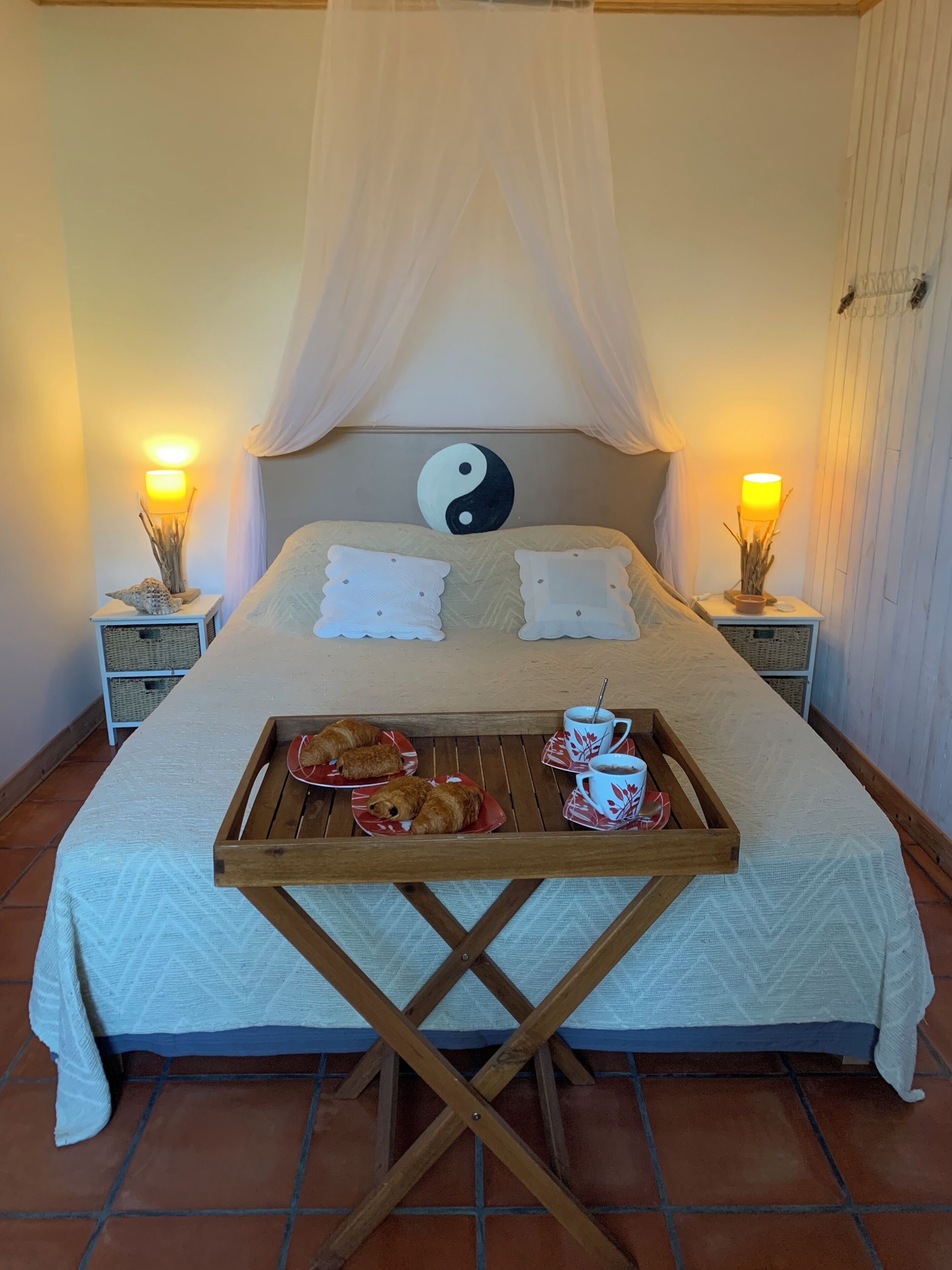 2 bedrooms, iron/ironing board, travel crib, free WiFi