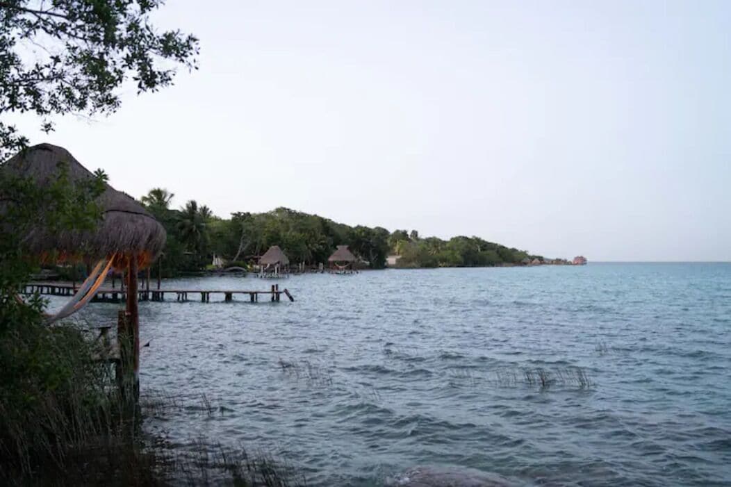 Bacalar Lagoon villa w\/kayak & paddleboard