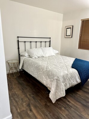 2 soveværelser, skrivebord, strygejern/strygebræt, gratis Wi-Fi