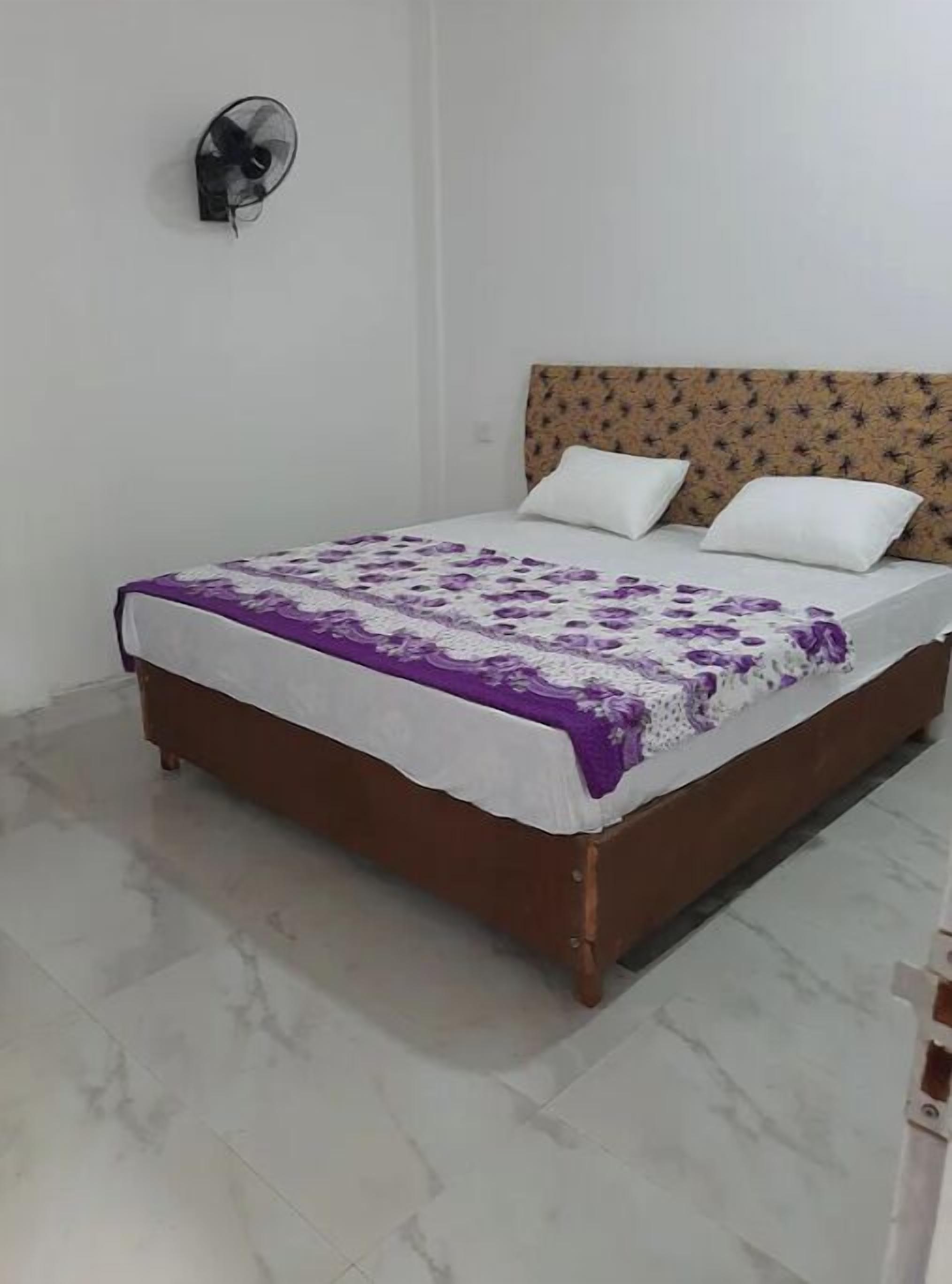 1 chambre, bureau, Wi-Fi, draps fournis