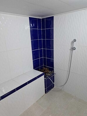 Turkish bath/hammam, hydrotherapy, sports massages, massages - Portal La Mariana (Pereira)