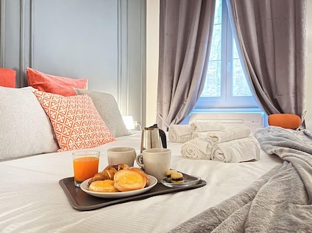 Apartamento família | 2 quartos, edredons de pluma, camas com colchões pillow-top. Happy Family Apartments Luccoli