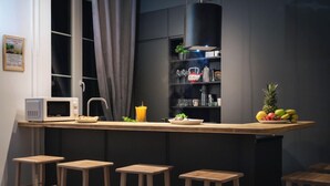 Familieleilighet | Eget kjøkken | Espressomaskin, kjøleskap, mikrobølgeovn og ovn