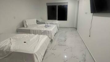 3 bedrooms, WiFi
