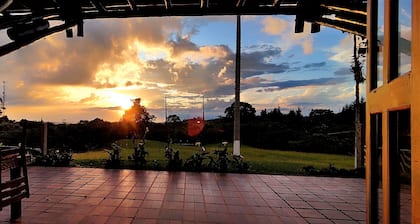 Casa campestre a 15 minutos de Salento