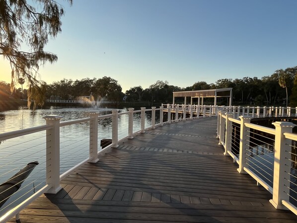 Property grounds - ❤️Take a stroll along the RIVERWALK PETS WELCOME🐩🐈 FISHING 🐠🐟ACROSS THE STREET (New Port Richey)