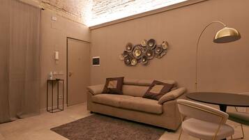 Smart TV y chimenea