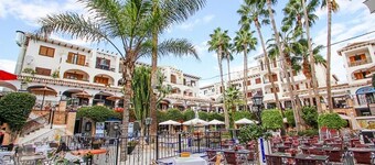 2 Bed 2 Bath Modern Apt with Private Gym, Pool
