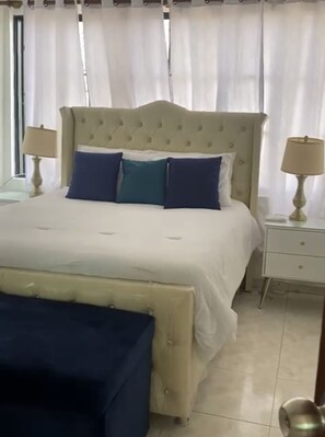 1 camera, Wi-Fi, lenzuola