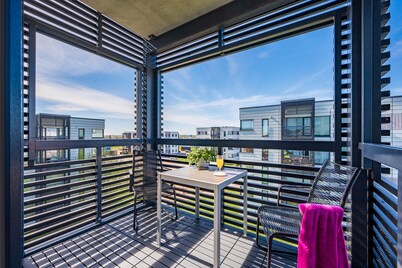 HARAKA APARTMENT WITH SUNSET BALCONY 