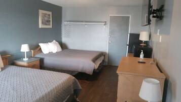 Basic Double Room | Blackout drapes, iron/ironing board, free WiFi